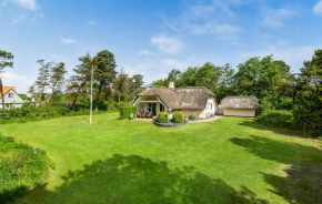 Nice Home In Blåvand With Kitchen